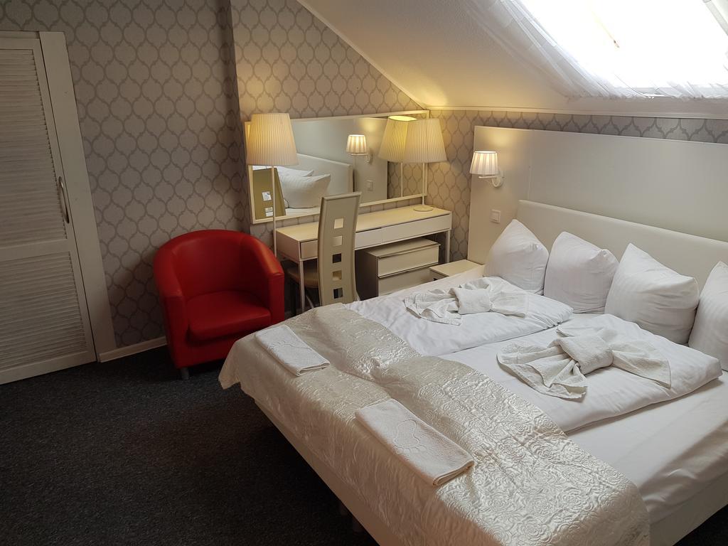 Motelik Lord Гожов Велкополски Екстериор снимка